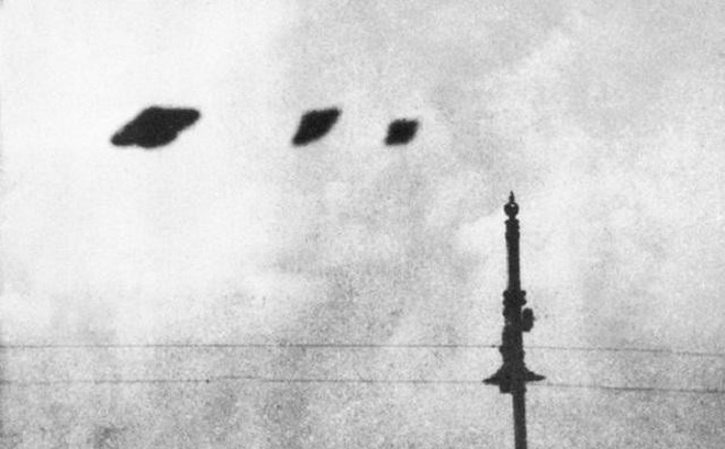 Việc chạm trán UFO ở Yorkshire đã được báo cáo từ những năm 1990.