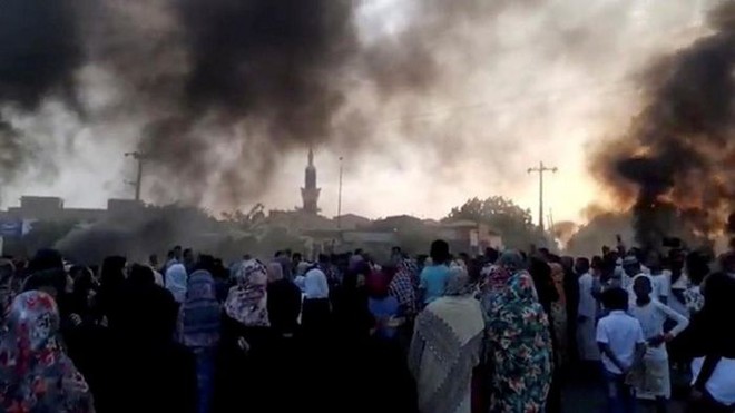 Cộng đồng quốc tế tiếp tục phản ứng mạnh trước cuộc đảo chính quân sự tại Sudan - Ảnh 1.