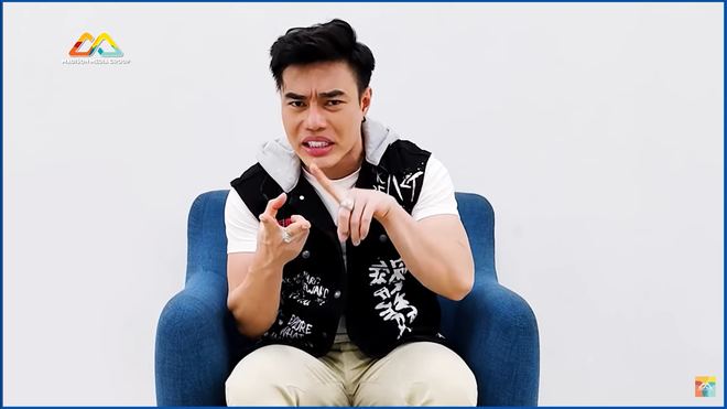 Lê Dương Bảo Lâm gọi điện cho tôi than buồn quá, không có show - Ảnh 1. Lê Dương Bảo Lâm gọi điện cho tôi than buồn quá, không có show - Ảnh 1.