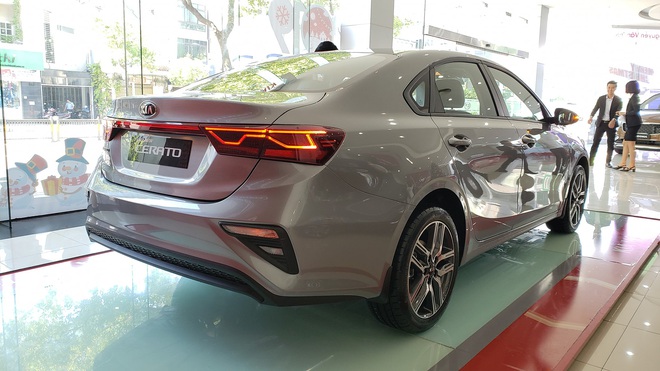 KIA Cerato thêm vũ khí, tăng sức ép lên Toyota Corolla, Mazda 3 - Như hổ mọc thêm cánh - Ảnh 2.