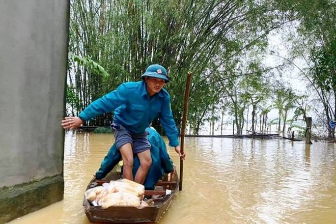 Ca sỹ Thủy Tiên trao quà từ thiện ở Nghệ An: Phát sinh khoản tiền lệch số liệu xác nhận - Ảnh 5.