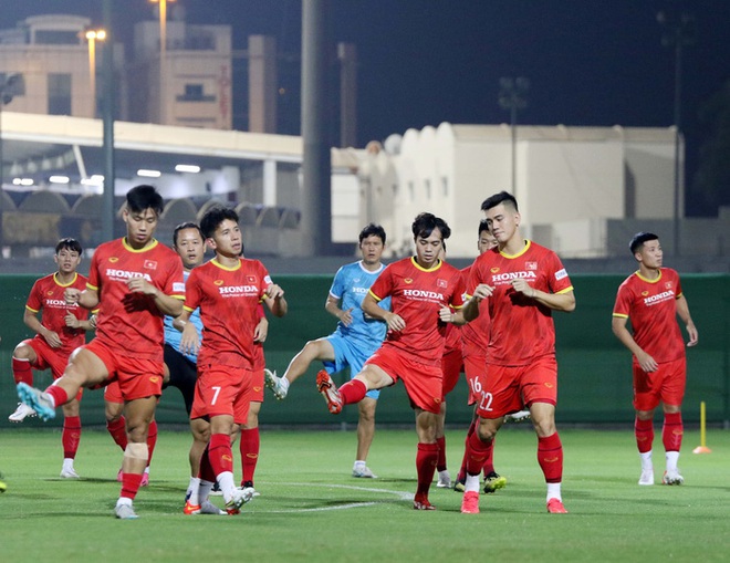 Hồng Duy: Đội tuyển Trung Quốc mạnh nhưng chúng tôi quyết tâm giành chiến thắng về cho tuyển Việt Nam - Ảnh 1.