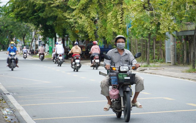 Sáng nay, Hà Nội phát hiện nhiều trẻ em dương tính SARS-CoV-2; tỉnh nào có số ca mắc tăng kỷ lục? - Ảnh 1.