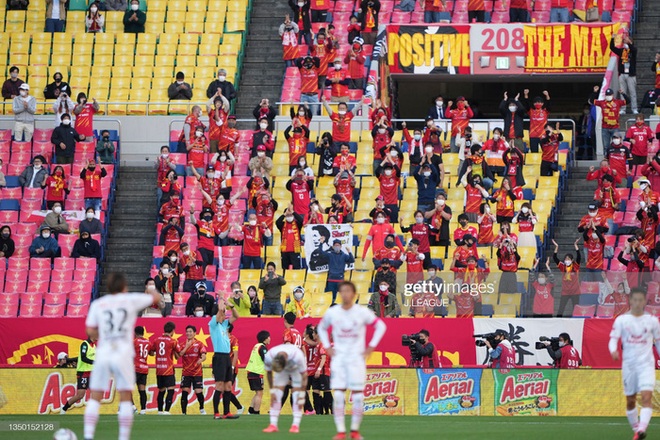 Văn Lâm cổ vũ từ Nga trong ngày Cerezo Osaka đánh rơi cúp vô địch - Ảnh 10.