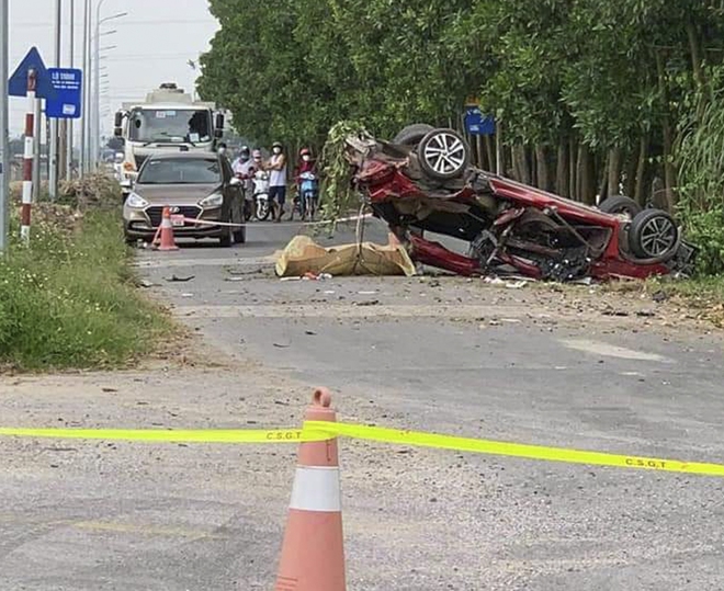 Clip hiện trường vụ tai nạn 6 người thương vong ở Bắc Ninh, trong đó có 1 youtuber nổi tiếng - Ảnh 7.