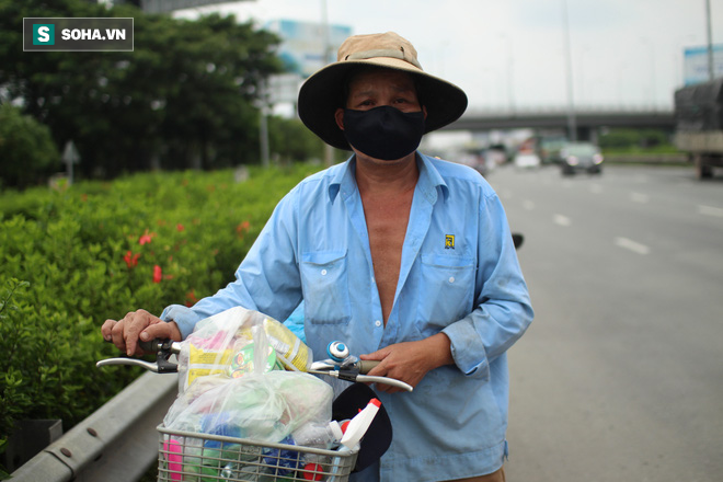 Nước mắt của người dân từ TP.HCM đi bộ hàng trăm cây số về miền Tây: Chẳng còn nơi nào để ở lại - Ảnh 5.