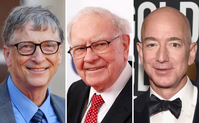 Từ trái sang, nhà đồng sáng lập Microsoft, Bill Gates; tỉ phú đầu tư Warren Buffet, nhà sáng lập Amazon, Jeff Bezos.