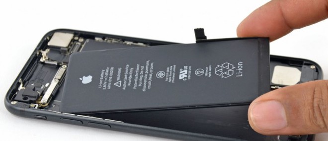 Top 6 cách sạc pin iPhone đúng cách và mẹo tiết kiệm pin hiệu quả - Ảnh 1.