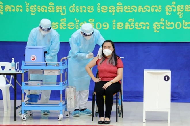 Rò rỉ tài liệu về dự án động trời liên quan Viện Vũ Hán, Mỹ cảnh báo điều đáng sợ - Lí do hơn 1,3 triệu liều vaccine ùn ứ tại 1 tỉnh của Việt Nam - Ảnh 1.