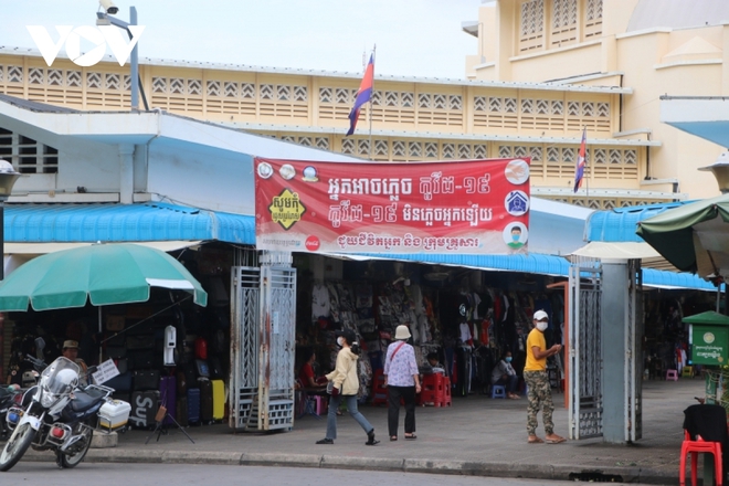 Phnom Penh (Campuchia) tiếp tục áp dụng nhiều biện pháp phòng dịch Covid-19 nghiêm ngặt - Ảnh 1.