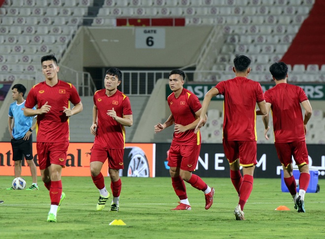 Đội tuyển Việt Nam làm quen sân, sẵn sàng bước vào trận đấu gặp tuyển Trung Quốc - Ảnh 5.
