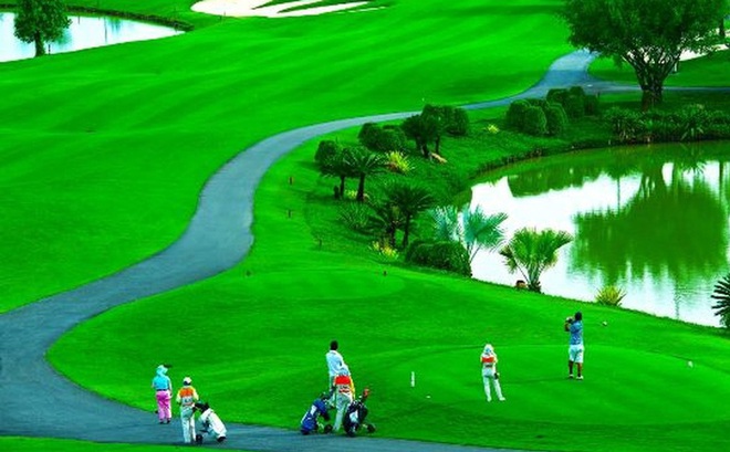 Quảng Bình cấm chơi golf khi đang có dịch