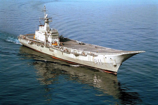 Báo Mỹ liệt tàu Liêu Ninh vào danh sách “Những quan tài nổi – tàu sân bay tồi nhất lịch sử” - Ảnh 3.