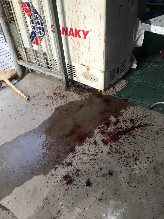 Nhóm người lạ 12 lần ném chất bẩn vào nhà một người phụ nữ ở Bình Dương - Ảnh 5.