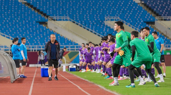 Chờ thầy Park giải m&atilde; d&agrave;n tiền đạo khủng của đội tuyển Nhật Bản - Ảnh 3.