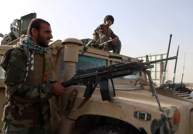 Binh lính ma giúp Taliban chiếm Afghanistan nhanh như chớp - Ảnh 2.
