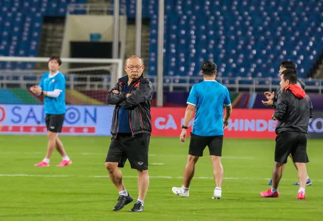 Chờ thầy Park giải m&atilde; d&agrave;n tiền đạo khủng của đội tuyển Nhật Bản - Ảnh 9.
