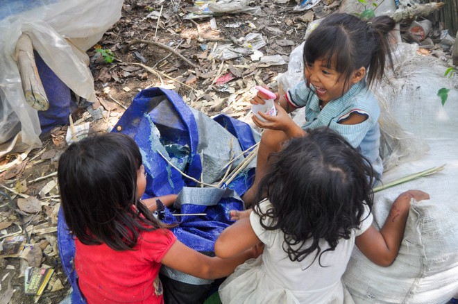 Bên trong các mỏ khai thác than bất hợp pháp ở Indonesia - Ảnh 5.