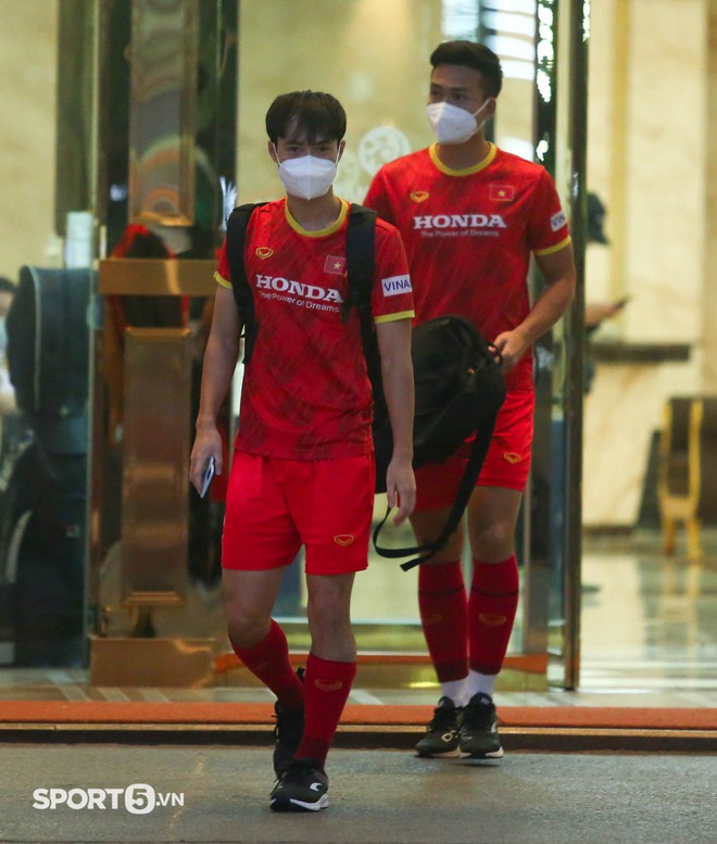 HLV Park Hang-seo vắng mặt trước giờ tập kín của đội tuyển Việt Nam - Ảnh 9.