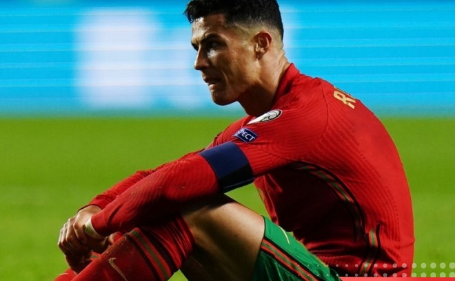 Tuy nhiên, hãy xem những hình ảnh đẹp của anh trong màu áo ĐT Bồ Đào Nha để nhớ lại những trận đấu đầy cảm xúc và niềm đam mê bóng đá của CR