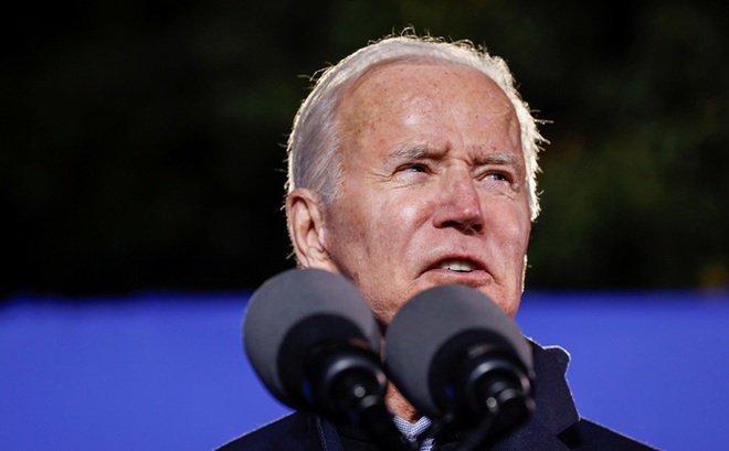 Tổng thống Mỹ Joe Biden khẳng định chống biến đổi khí hậu là một mệnh lệnh đạo đức, kinh tế. Ảnh: Reuters