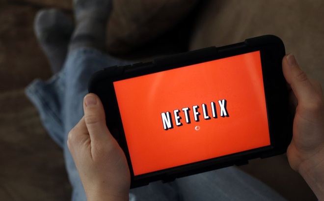 Nền tảng Netflix trên một chiếc máy tính bảng. Ảnh: AP