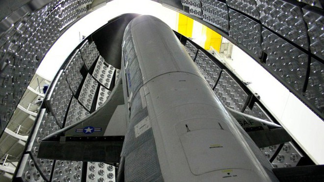 Tàu con thoi không người lái X-37B của Mỹ làm gì trên không gian? - Ảnh 1.