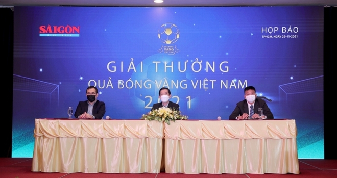 Quả bóng vàng Việt Nam 2021 giảm bớt 3 danh hiệu - Ảnh 1.