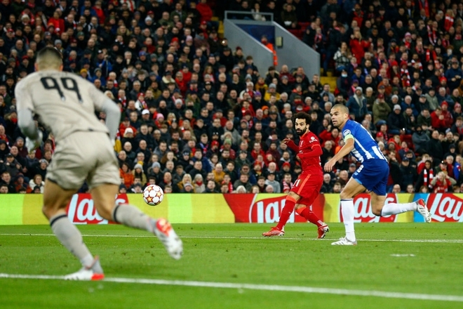 Thiago ghi siêu phẩm sút xa khó tin, Liverpool nối dài mạch toàn thắng ở Champions League - Ảnh 6.