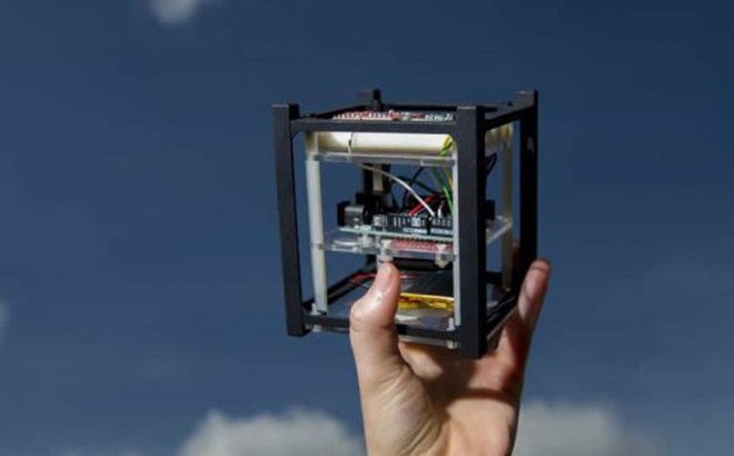 Một vệ tinh CubeSat tại phòng thí nghiệm của NASA. Ảnh: nasa.gov