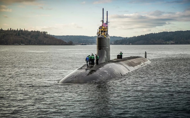 Các nhà điều tra của Hải quân Mỹ kết luận chiếc tàu ngầm hạt nhân USS Connecticut  đã va vào một núi ngầm dưới biển và bị hư hỏng. (Ảnh: U.S. Navy)