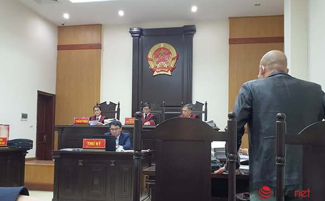 Phiên tòa xét xử tranh chấp tài sản giữa ông Nguyễn Văn Thiện và bà Nguyễn Thị Vân.