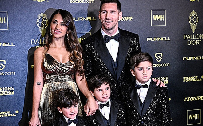 Messi cùng vợ và các con ở Gala trao QBV