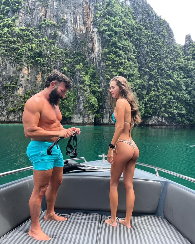 Dan Bilzerian: Hành trình từ tên lính thủy đánh bộ vô danh tới ông hoàng trong làng giải trí nhờ Poker - Ảnh 3.