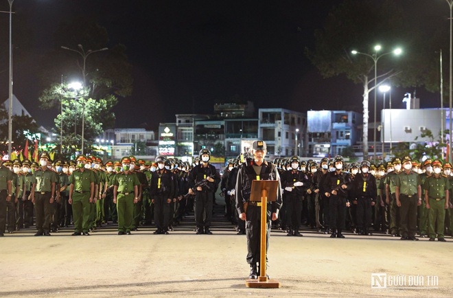 Công an Đồng Nai ra quân trấn áp tội phạm, đảm bảo an ninh trật tự - Ảnh 7.