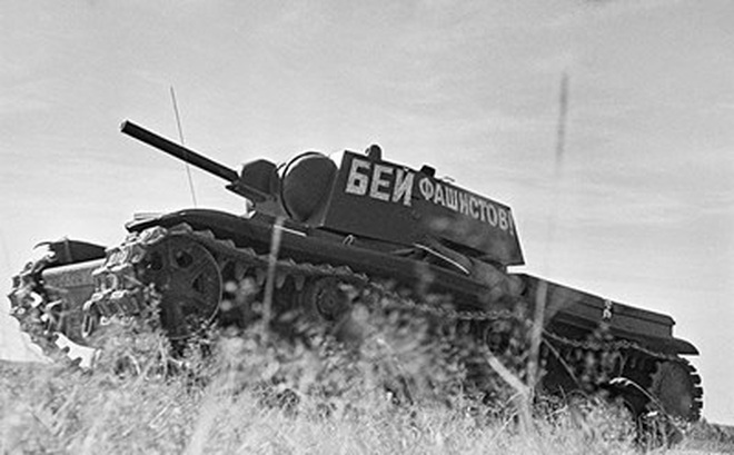 Xe tăng hạng nặng KV-1 của Liên Xô. Ảnh: Anatoly Garanin/RIA Novosti.