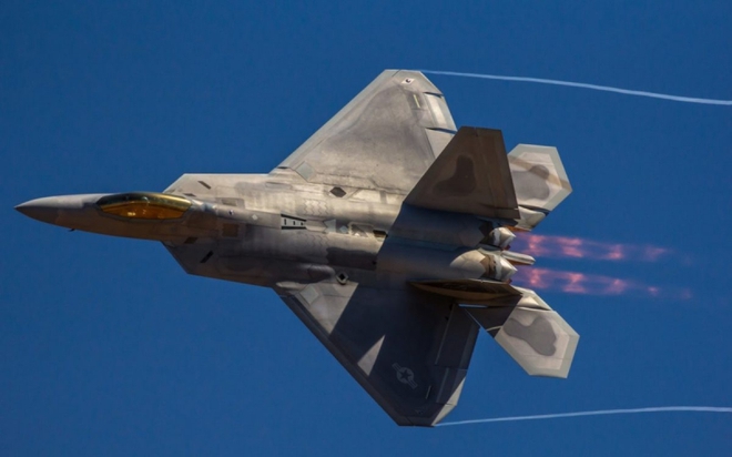 Lý do Mỹ không bán chiến cơ F-22 Raptor cho nước ngoài - Ảnh 1.