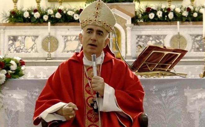 Giám mục Staglianò của giáo khu Noto. Ảnh: Zuma.
