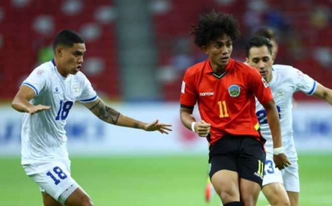 Timor Leste (áo đỏ) và Lào đã bị loại khỏi AFF Cup 2020.