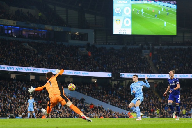 Chơi thăng hoa, Man City đè bẹp Leeds ngay trên sân nhà với 7 bàn thắng - Ảnh 2.