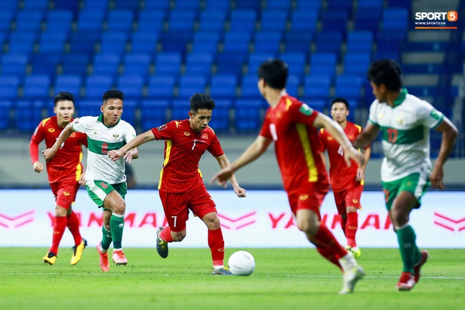 Xem lại màn kung-fu Indonesia dùng để đấu Việt Nam tại vòng loại World Cup 2022 - Ảnh 12.