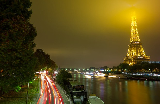 Tháp Eiffel lệch nguyên tắc phong thủy nhưng lại thành ngọn đuốc của Paris - Ảnh 3.