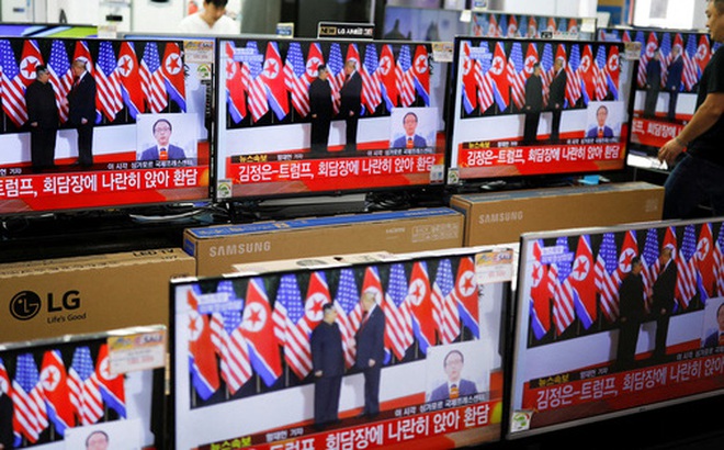 Truyền thông đưa tin về cuộc gặp thượng đỉnh Mỹ-Triều Tiên ở Hàn Quốc hồi năm 2018. Ảnh: Reuters