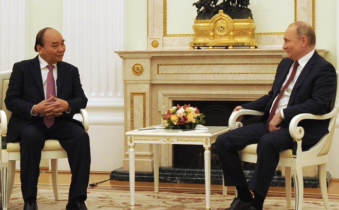Chủ tịch nước Nguyễn Xuân Phúc hội đàm với Tổng thống Nga Vladimir Putin. Ảnh: TTXVN
