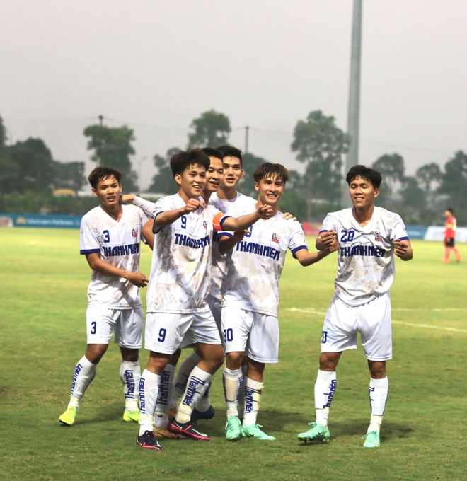 U21 HAGL dẫn đầu bảng tử thần tại VCK U21 Quốc gia 2021 - Ảnh 1.