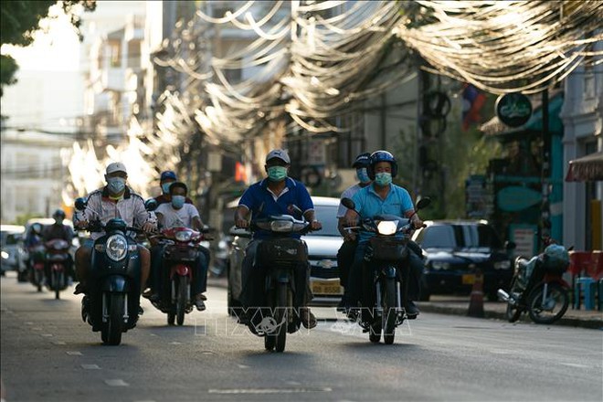 Trung Quốc rượt sát nút, khi nào Mỹ mất ngôi vương? - COVID-19: Ngày buồn của Trung Quốc - Ảnh 1.