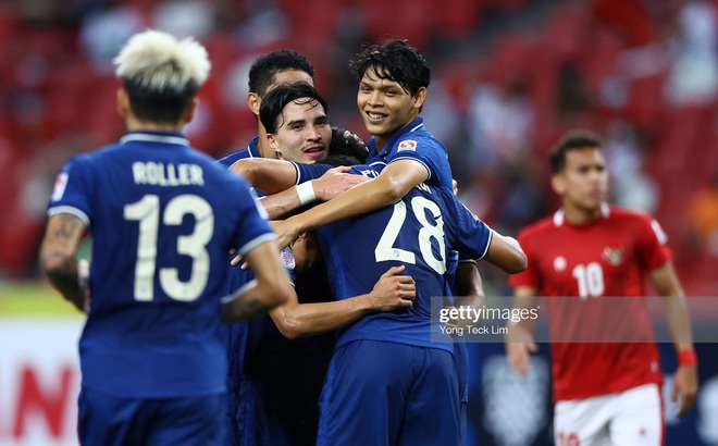 Thái Lan dễ dàng đè bẹp Indonesia 4-0 ở lượt đi chung kết AFF Cup 2020