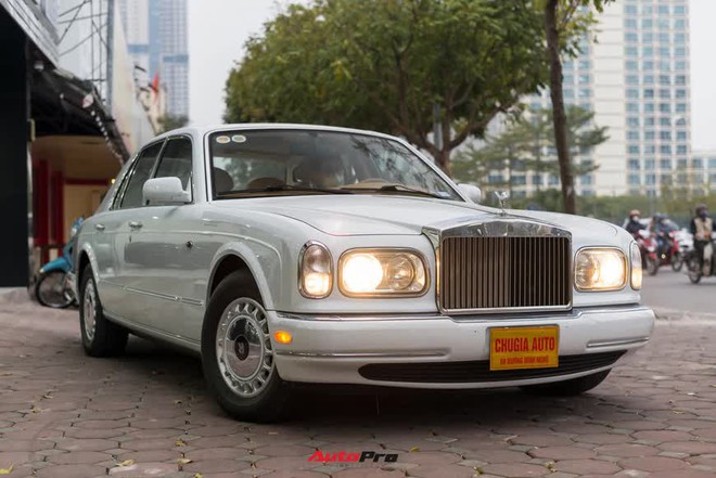 Hàng hiếm Rolls-Royce Silver Seraph sẽ lên sàn xe cũ từng thuộc sở hữu của đại gia Hải Phòng có gì đặc biệt? - Ảnh 2.