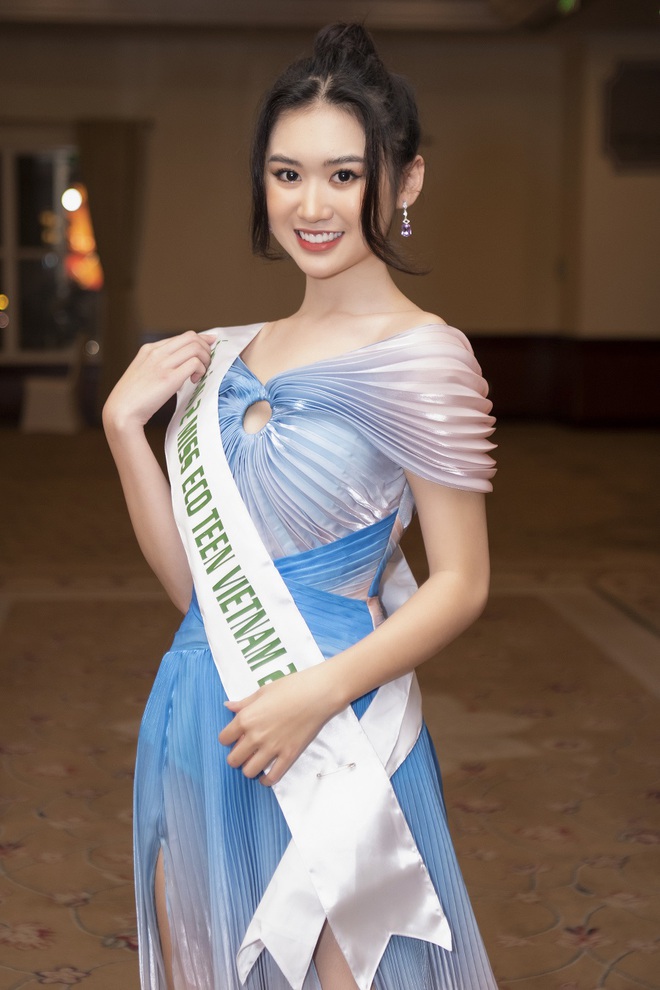 Tuổi thơ bất hạnh của á hậu 2 Miss Eco Teen Vietnam 2021 - Quỳnh Umee - Ảnh 3.