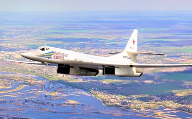 Tu-160 là một phần không thể thiếu của "bộ ba hạt nhân" Nga. Nguồn: wikipedia.org